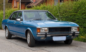 Ford_Granada_Mk1_1975_2,3_GL_modifié-1_modifié-1_modifié-1.jpg
